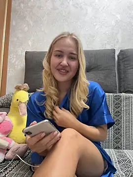 CandyVice online show from October 2, 2025, 3:30 pm