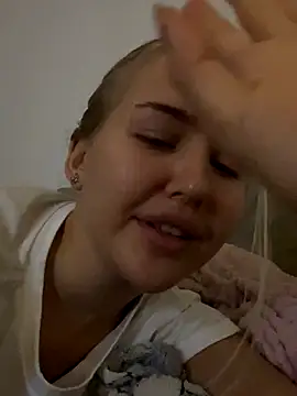 CandyVice online show from October 28, 2025, 8:22 pm