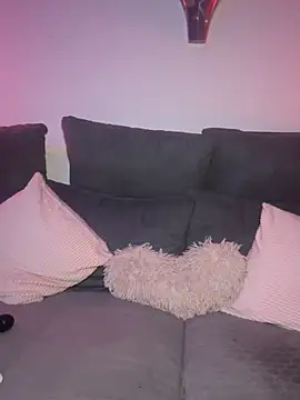 shortybig official online show from March 8, 2026, 4:16 am