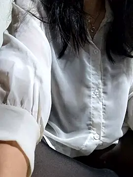 Maria2299 online show from February 18, 2026, 7:37 am