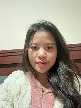 Snapshot of Bella_7777 chatting on January 9, 2026, 1:36 pm Bella 7777 online show from January 9, 2026, 1:36 pm