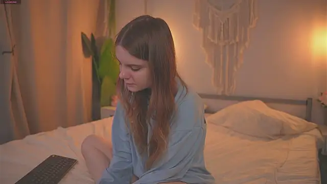 Snapshot of Lu__Lane chatting on October 16, 2025, 8:26 am Lu Lane online show from October 16, 2025, 8:26 am