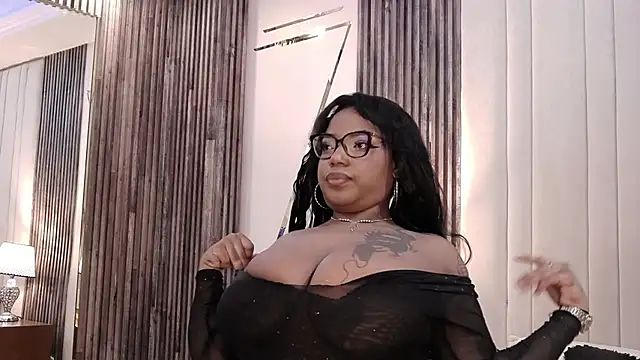 SheilaCoopers  online show from October 20, 2025, 11:21 am