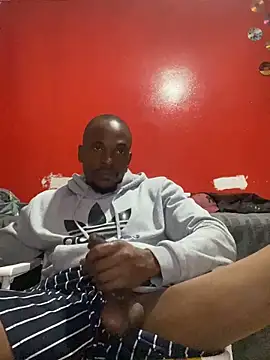 Snapshot of BaggyDirt chatting on November 5, 2025, 7:03 pm BaggyDirt online show from November 5, 2025, 7:03 pm