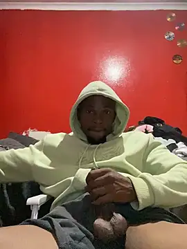 Snapshot of BaggyDirt chatting on November 7, 2025, 10:21 pm BaggyDirt online show from November 7, 2025, 10:21 pm