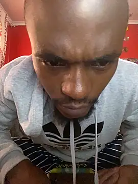 Snapshot of BaggyDirt chatting on November 18, 2025, 9:47 am BaggyDirt online show from November 18, 2025, 9:47 am