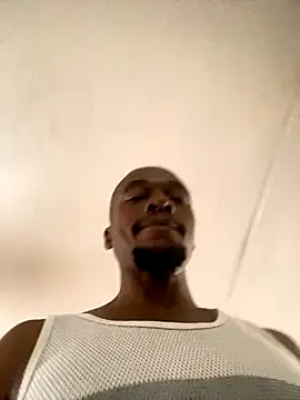 Snapshot of BaggyDirt chatting on January 9, 2026, 5:54 am BaggyDirt online show from January 9, 2026, 5:54 am