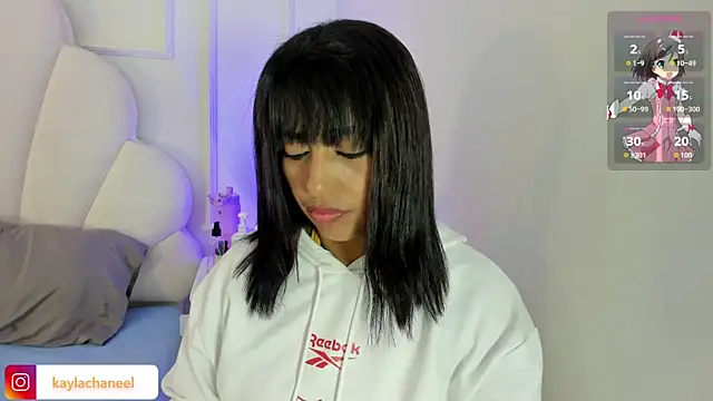 Kaylachannell online show from June 4, 2026, 3:34 am