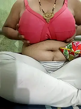 chocobbsneha567 online show from December 15, 2025, 3:44 am