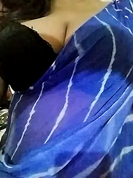 Snapshot of Ponds_beauty chatting on October 5, 2025, 1:20 pm Ponds beauty online show from October 5, 2025, 1:20 pm