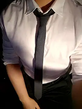 111owo111 online show from October 14, 2025, 3:24 pm