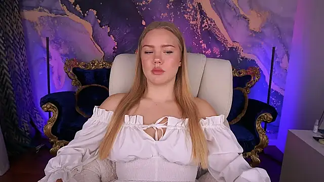 CelesteNoir online show from October 9, 2025, 6:33 am