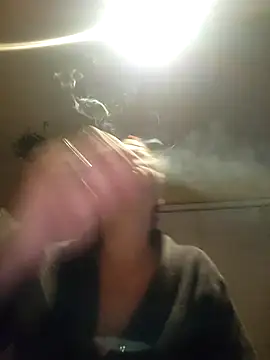 piercingpik online show from December 21, 2025, 10:39 pm