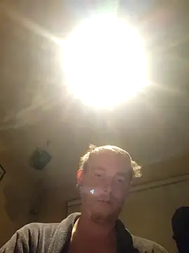 piercingpik online show from April 12, 2026, 11:10 pm