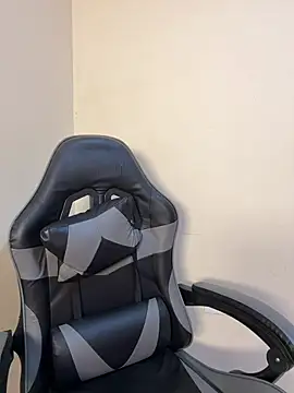 Vliacoooper2 online show from March 29, 2026, 10:37 am