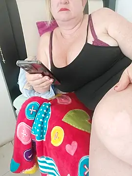 Miss-tetas online show from December 17, 2025, 3:40 pm