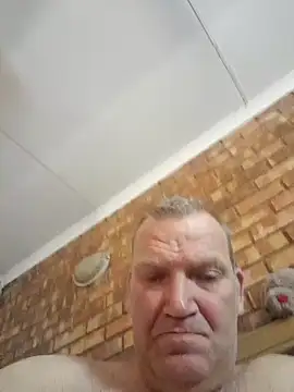 Snapshot of wallacelegend chatting on October 28, 2025, 6:17 am wallacelegend online show from October 28, 2025, 6:17 am