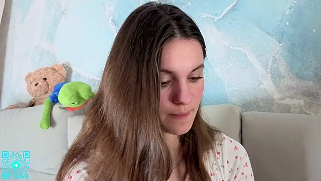 chloemilka online show from May 24, 2026, 7:08 pm