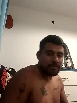 maxiiii125 online show from November 24, 2025, 2:33 am