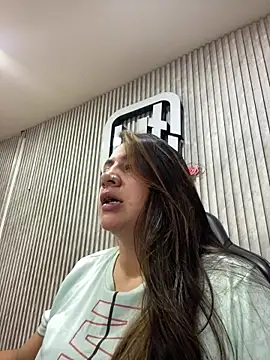 Snapshot of megvibes chatting on October 14, 2025, 5:36 pm megvibes online show from October 14, 2025, 5:36 pm