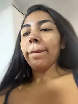 Naomiserna00 online show from November 8, 2025, 5:34 pm