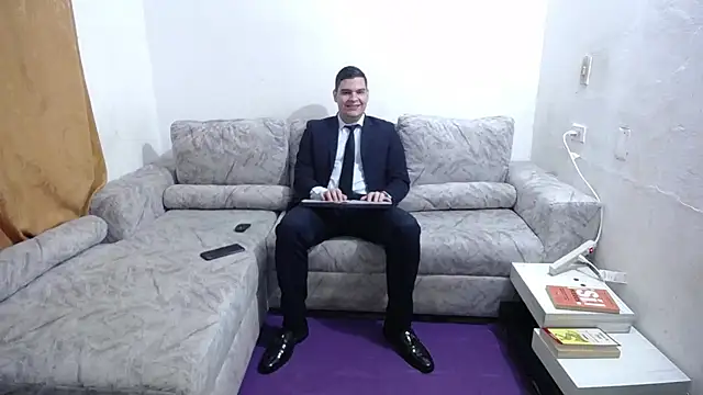 Victor Maitland online show from May 15, 2026, 8:49 pm