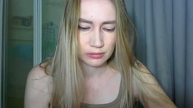 JessFoxxx online show from November 16, 2025, 2:50 am