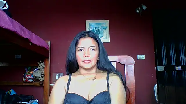 DianaOchoa  online show from October 6, 2025, 12:57 pm