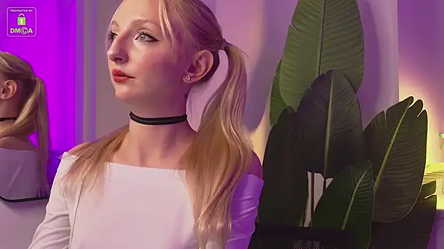 maya snow online show from October 15, 2025, 8:31 pm