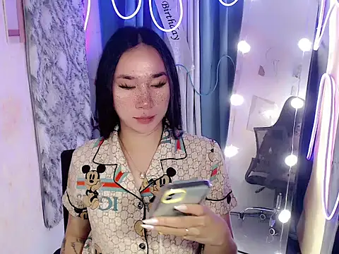 Snapshot of in_yourdreamstarxx chatting on December 21, 2025, 9:11 pm in yourdreamstarxx online show from December 21, 2025, 9:11 pm