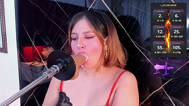 abby blond  online show from October 1, 2025, 12:33 pm