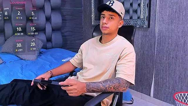 jaze bradley online show from October 1, 2025, 11:38 am