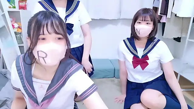 Anzu xx online show from October 10, 2025, 12:04 pm