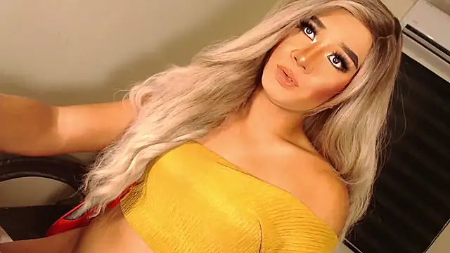 SissifyMeNow online show from October 10, 2025, 6:51 pm