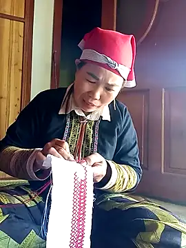 Snapshot of jienrrr chatting on October 10, 2025, 12:53 am jienrrr online show from October 10, 2025, 12:53 am