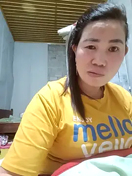 Snapshot of jienrrr chatting on October 30, 2025, 12:23 am jienrrr online show from October 30, 2025, 12:23 am