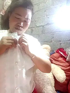 Snapshot of jienrrr chatting on November 12, 2025, 12:44 am jienrrr online show from November 12, 2025, 12:44 am