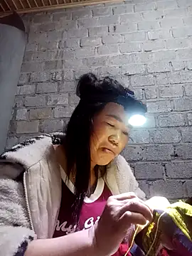 Snapshot of jienrrr chatting on December 18, 2025, 12:38 am jienrrr online show from December 18, 2025, 12:38 am