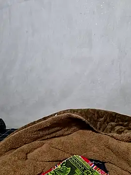 yoowwmr online show from January 14, 2026, 2:01 pm