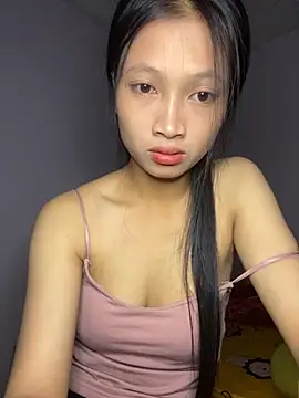 Snapshot of vyvy777 chatting on October 30, 2025, 12:45 am vyvy777 online show from October 30, 2025, 12:45 am