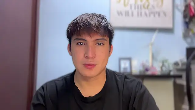 lovely jay online show from October 30, 2025, 4:52 pm