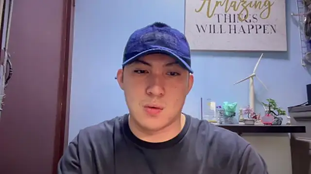 lovely jay online show from November 24, 2025, 7:02 pm