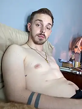 ShiftandStroke online show from April 29, 2026, 1:53 am