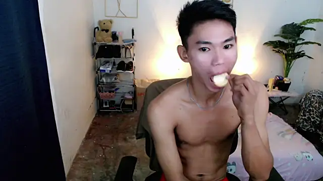 Snapshot of naughty_rence chatting on October 22, 2025, 4:35 am naughty rence online show from October 22, 2025, 4:35 am