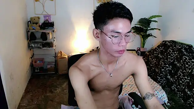 naughty rence online show from November 15, 2025, 5:38 am