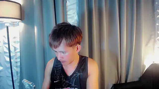 Snapshot of prince_elaijah chatting on October 14, 2025, 2:40 pm prince elaijah online show from October 14, 2025, 2:40 pm