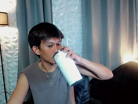 Snapshot of prince_elaijah chatting on February 12, 2026, 12:33 pm prince elaijah online show from February 12, 2026, 12:33 pm