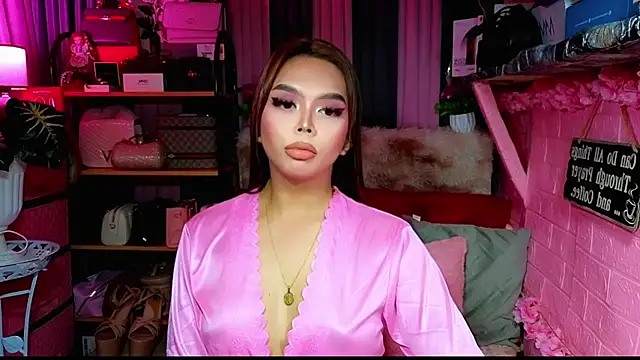 MoniqueCeleste online show from November 4, 2025, 1:59 am