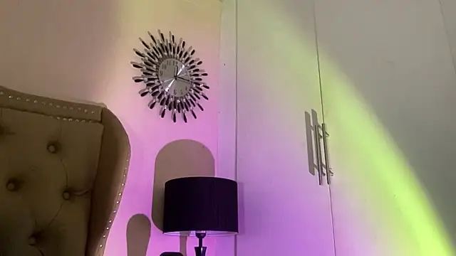 Snapshot of solana_imani chatting on November 24, 2025, 9:58 pm solana imani online show from November 24, 2025, 9:58 pm