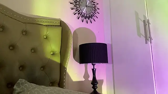 Snapshot of solana_imani chatting on November 26, 2025, 4:30 pm solana imani online show from November 26, 2025, 4:30 pm